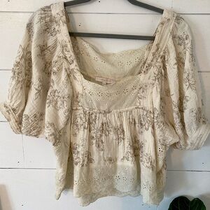 Olivaceous cream colored blouse size medium 100% cotton